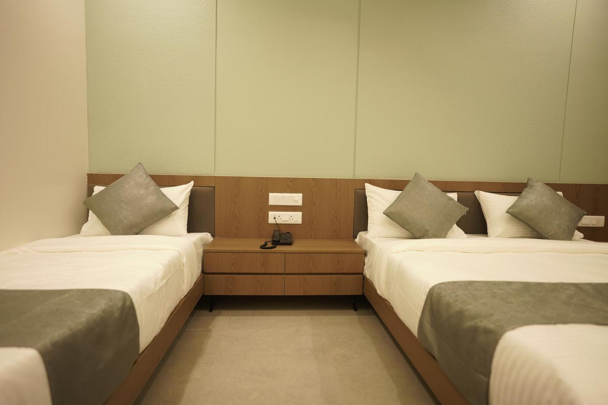 A Square Executive Hotel Aurangabad  Exterior foto