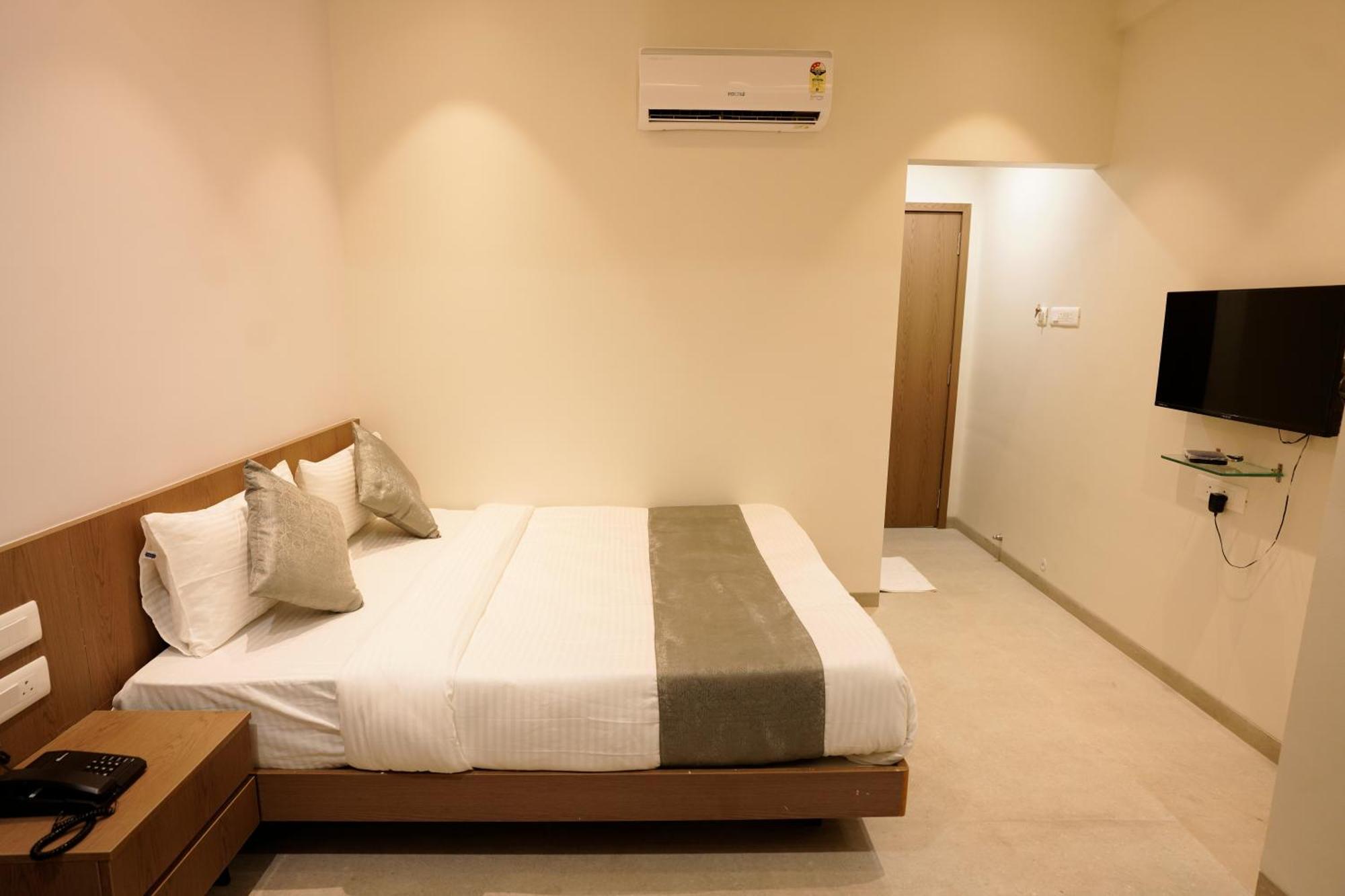 A Square Executive Hotel Aurangabad  Exterior foto