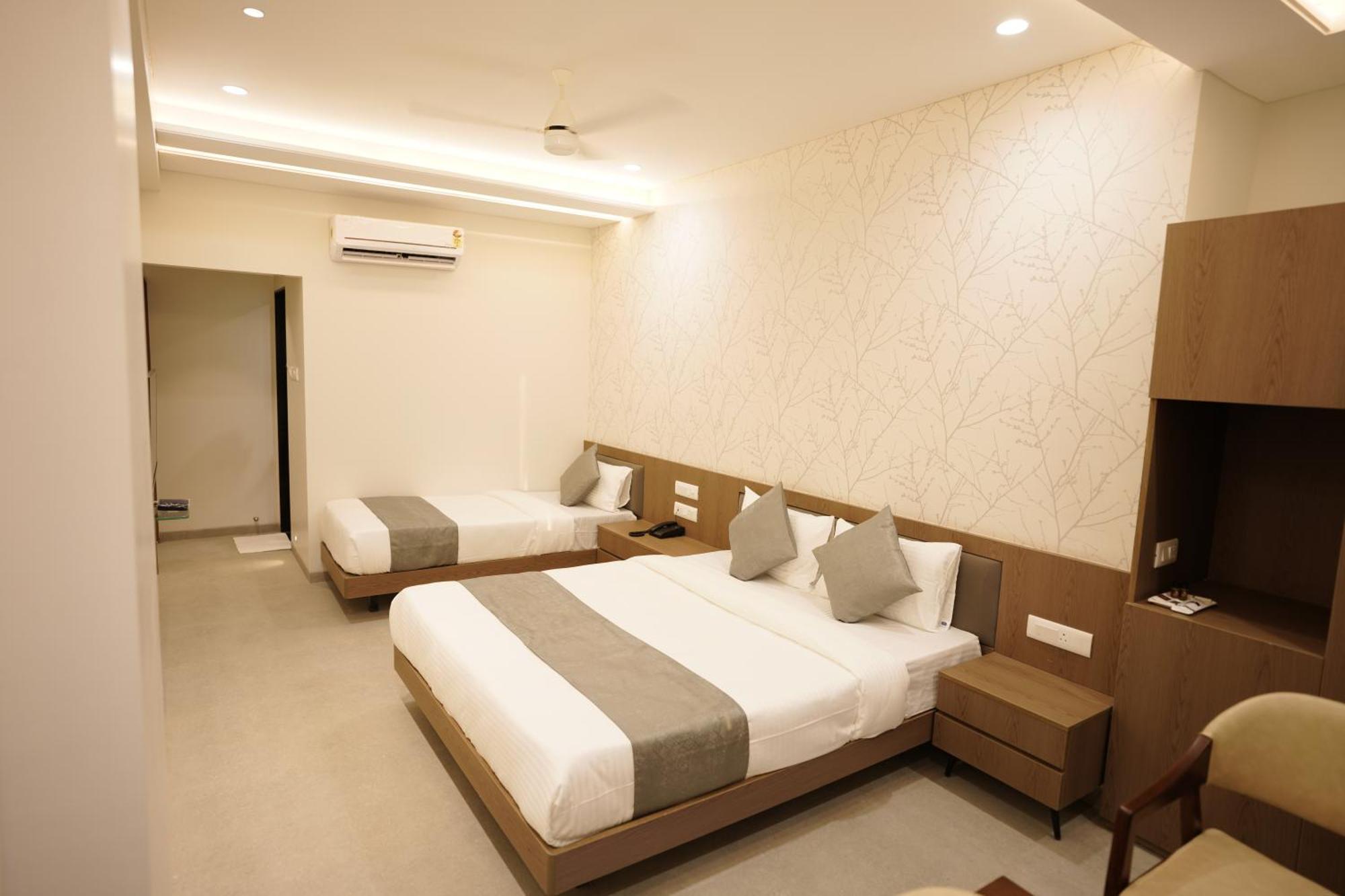 A Square Executive Hotel Aurangabad  Exterior foto